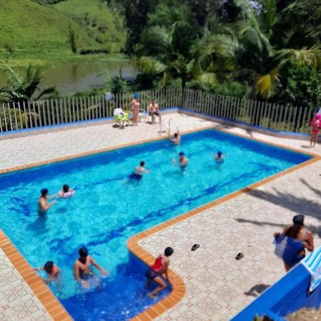 Hotel El Potrillo El Penol  외부 사진
